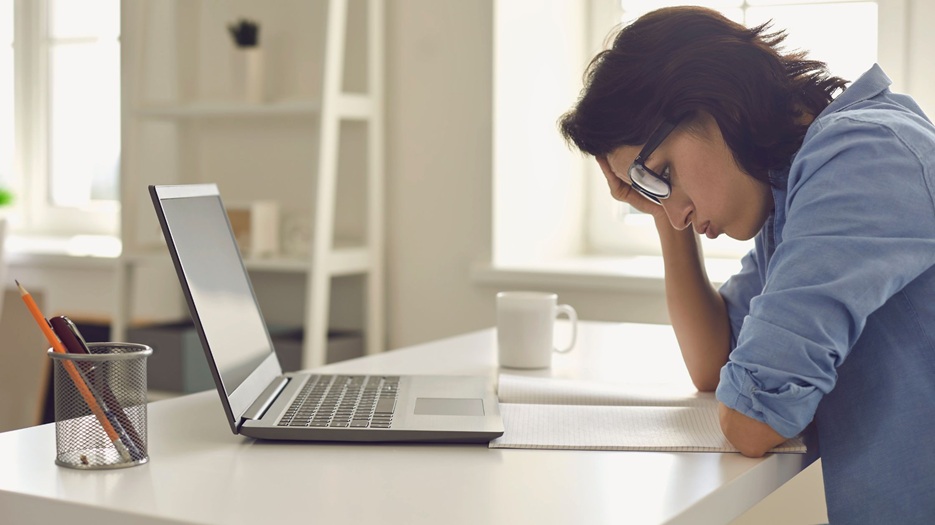 Small business owner experiencing content overload and lack of strategy.